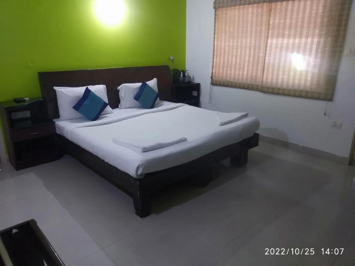 The Green Path Eco Hotel Bangalore Exterior foto